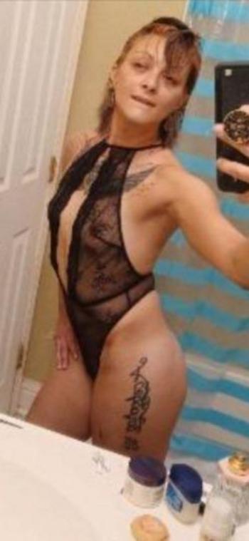 Venus, 35  female escort, Houma
